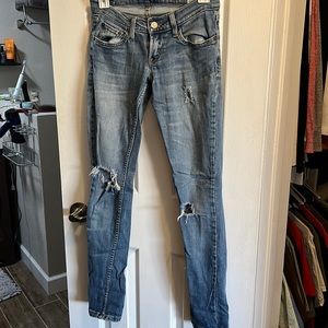 Low-Rise Levi Jeans